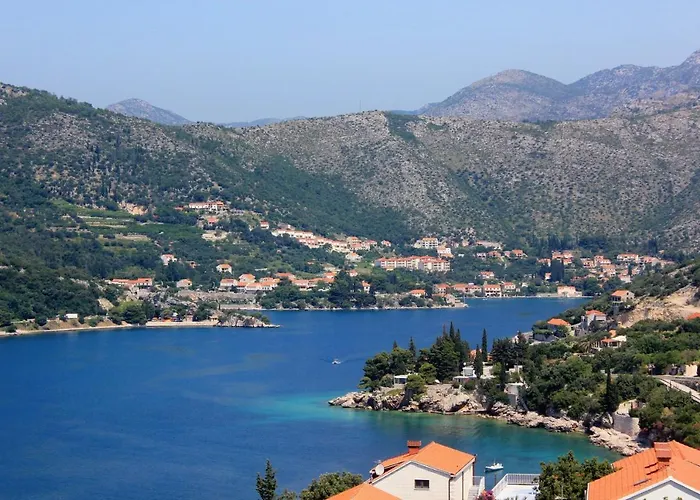 By The Sea Mali Apartament